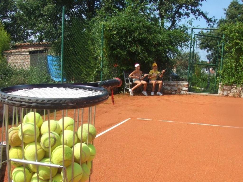 Villa In Funtana With Private Tenniscourt Eksteriør bilde